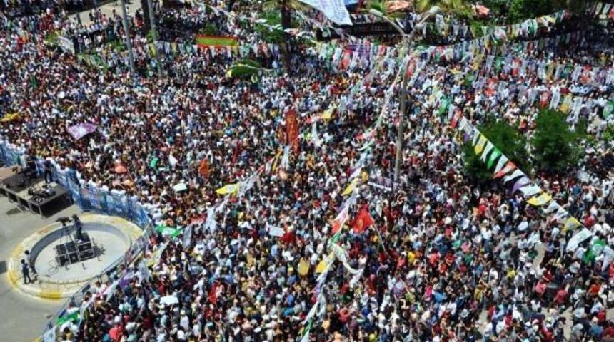 Demirtaş: Bu Tarafsız Cumhurbaşkanı Halen Olayı Kınamış Değil