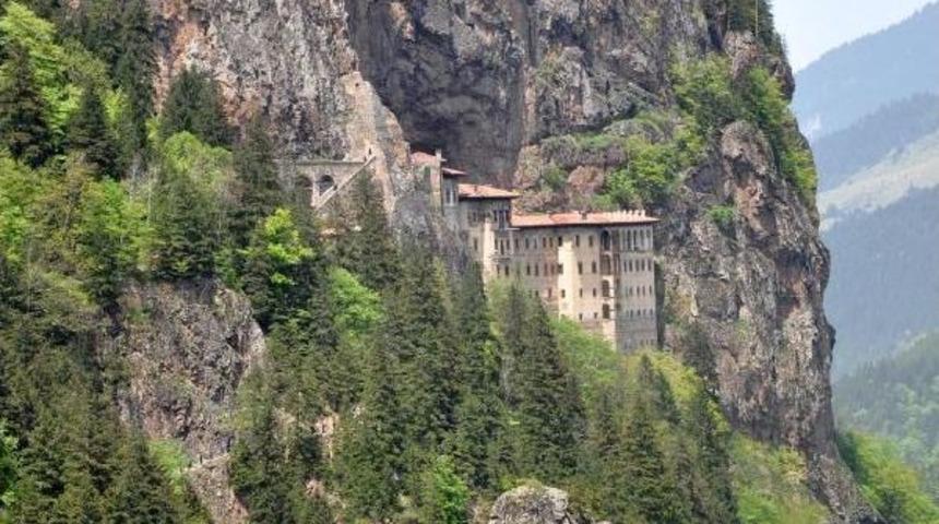 S&uuml;mela Manastırı Yanına Satış Standı Ihalesine Tepki