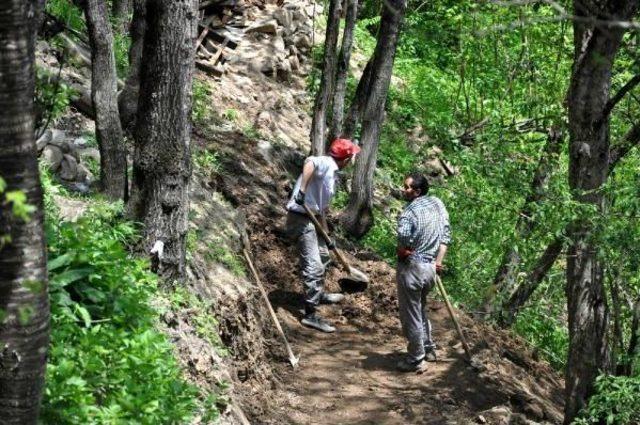 S&uuml;mela Manastırı Yanına Satış Standı Ihalesine Tepki 1