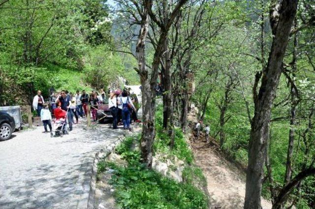 S&uuml;mela Manastırı Yanına Satış Standı Ihalesine Tepki 2