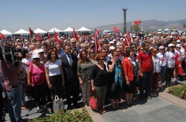 Chp'li Milletvekili Adayları, Seçmenleriyle Bisiklet Sürüp Anıtta Buluştu