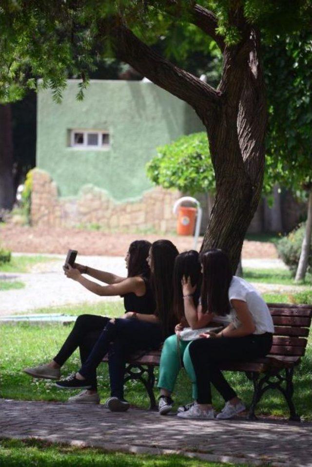 Adana da Termometreler 44 Dereceyi G&ouml;sterdi 1