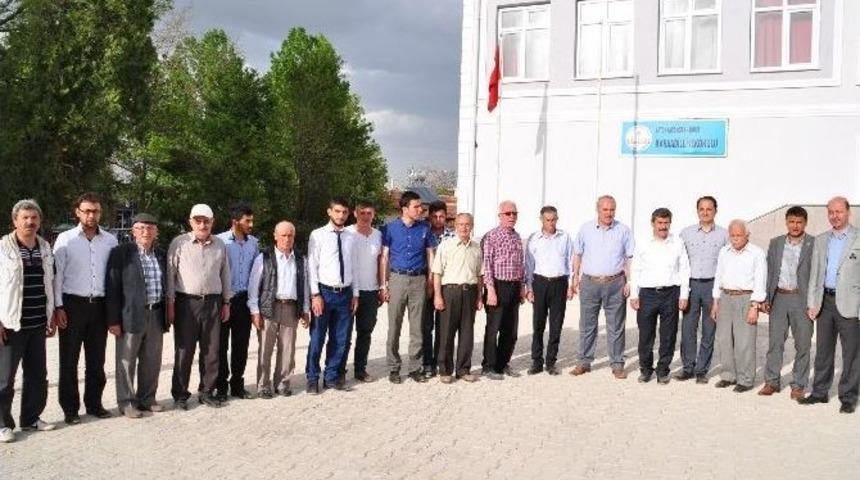 Milletvekili Halil &Uuml;r&uuml;n, Şuhut İl&ccedil;esini Ziyaret Etti