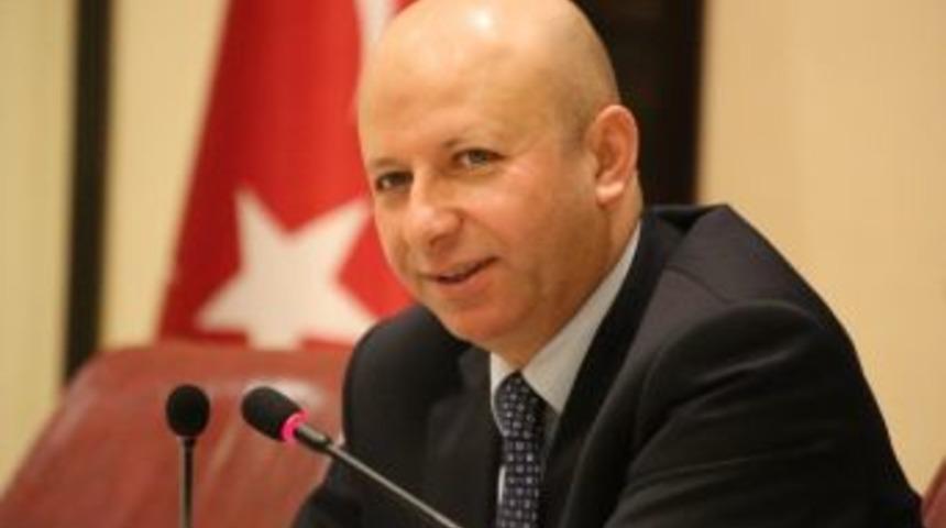 &Ccedil;olakbayrakdar, "gen&ccedil;ler T&uuml;rkiye&rsquo;nin Servetidir"