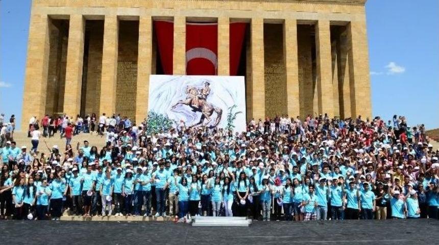 Pamukkale&rsquo;den 2 Bin Kişi, 50 Otob&uuml;sle Anıtkabir&rsquo;e Gitti