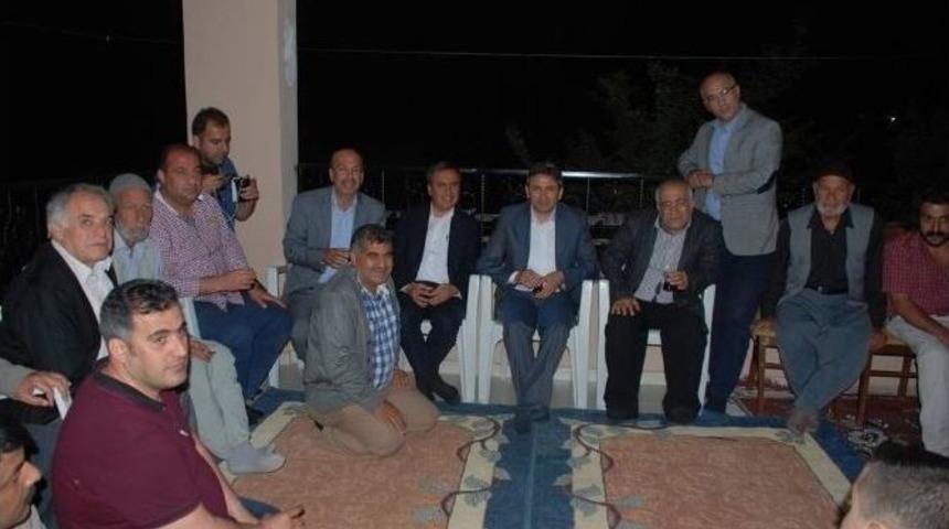 Kahta Ak Parti İl&ccedil;e Teşkilatından Dayanışma Yemeği