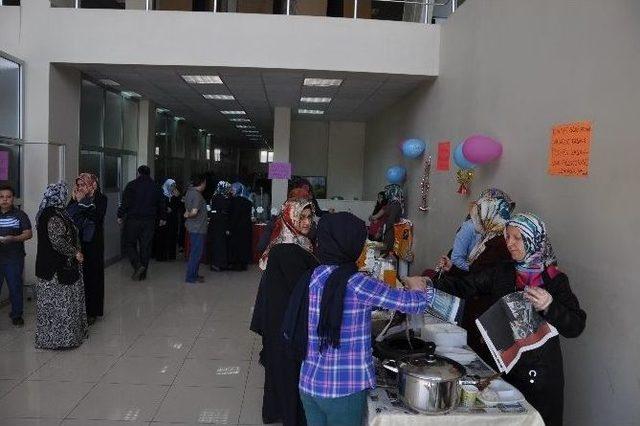 Muş&rsquo;ta &Ouml;ğrenciler Yararına Kermes 2