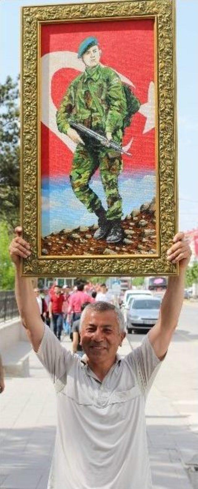Kırşehir’de Bayrağa Saygı Yürüyüşleri