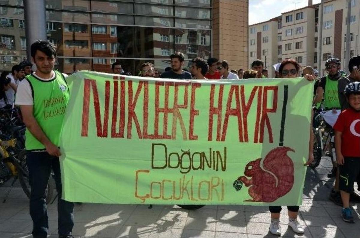 Doğanın &Ccedil;ocuklarından Bisikletli "n&uuml;kleer Santral" Protestosu