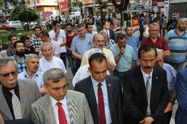 Agd Üyelerinden Muhammed Mursi’ye Destek