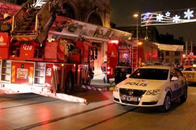 Tarihi Taksim Tüneli'nde Yangın Paniği