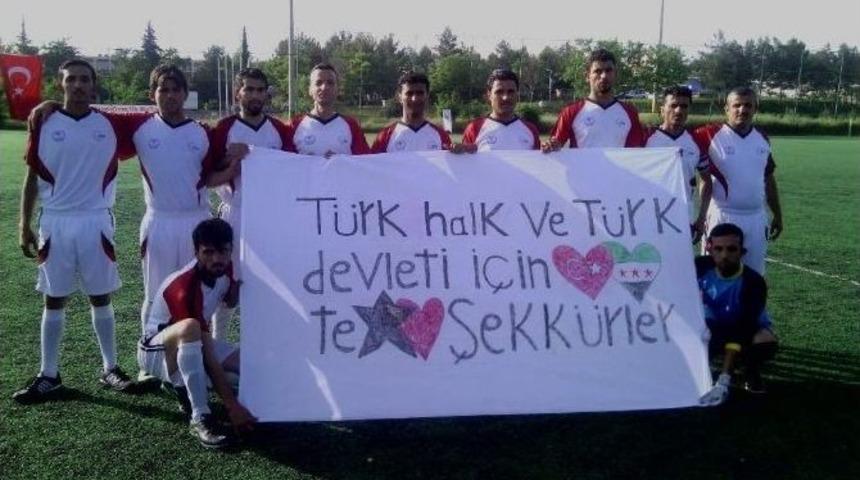 Suriyeli Ve T&uuml;rk Gen&ccedil;ler Dostluk Ma&ccedil;ı Yaptı