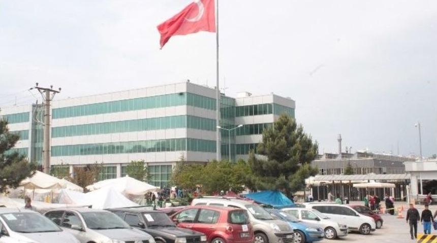 Bursa&rsquo;da Otomotiv İş&ccedil;ilerinin Eylemi Devam Ediyor