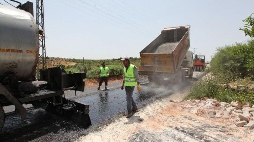 B&uuml;y&uuml;kşehir K&ouml;ylerin Yollarını Genişletiyor