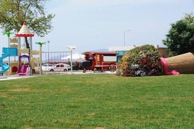 Mutlukent Sahil &Ccedil;ay Bah&ccedil;esi Festivale Hazırlanıyor 2