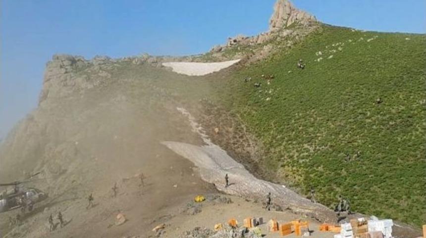 Tsk&rsquo;dan Hakkari&rsquo;de İha Destekli Ka&ccedil;ak Sigara Operasyonu