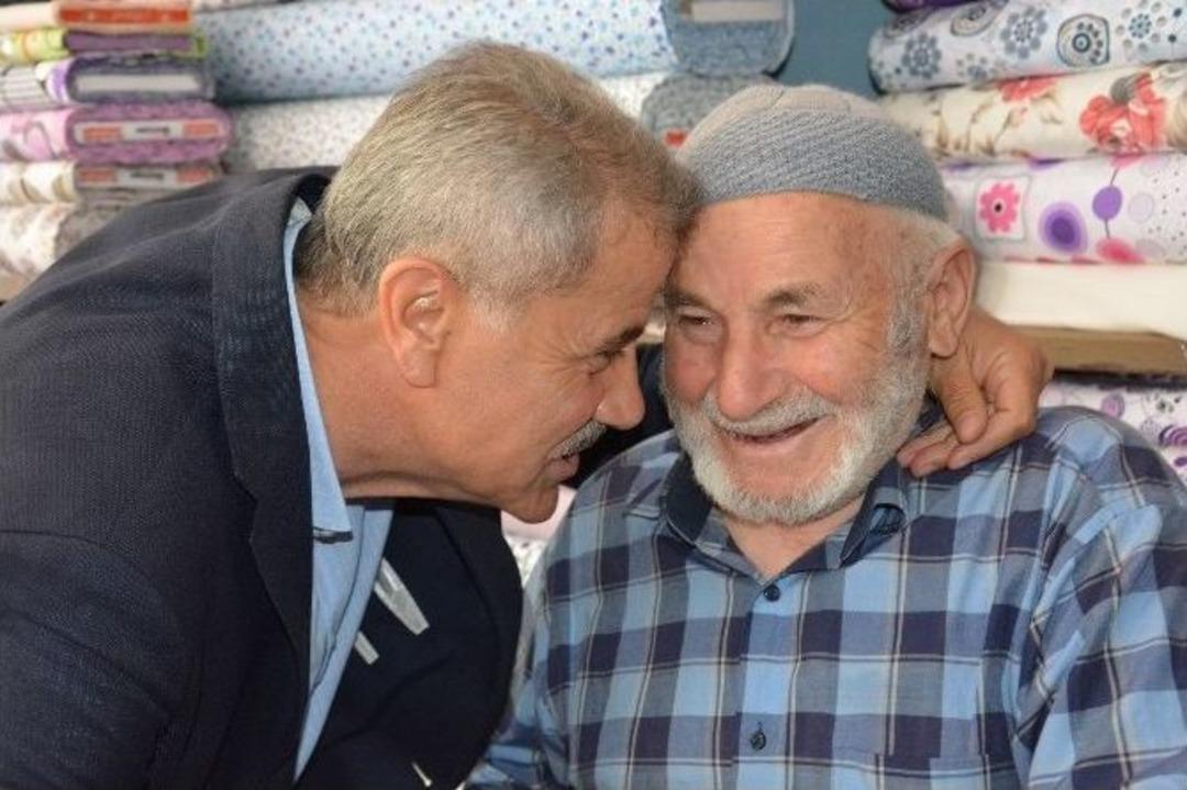 Ak Parti Miletvekili Adayı Kaleli &Ccedil;umra&rsquo;da Destek İstedi