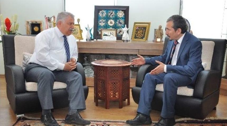 &ldquo;rekt&ouml;rler Konuşuyor&rdquo; Konya&rsquo;da