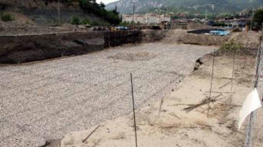 Sgk Hizmet Binasının Temeli Atılıyor