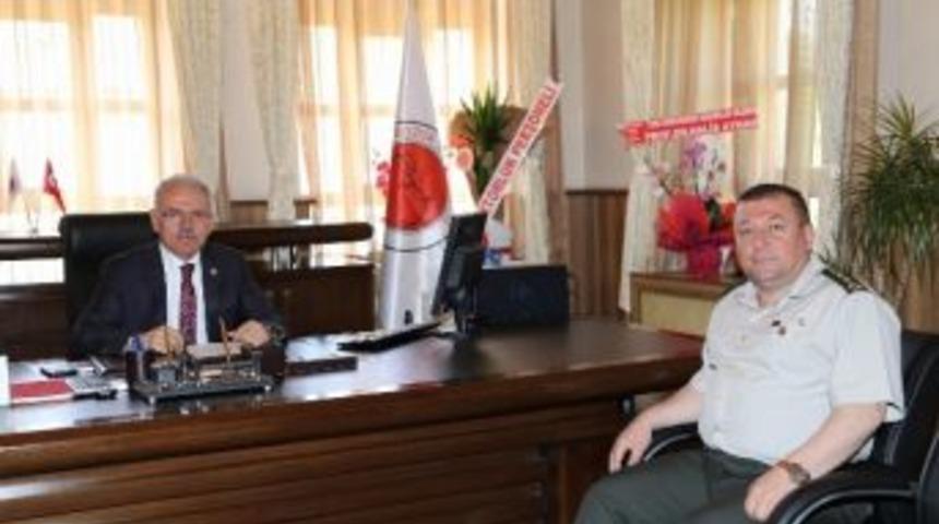 Yozgat İl Jandarma Komutanı Yıldırım&rsquo;dan Bozok &Uuml;niversitesi Rekt&ouml;r&uuml; Karacabey&rsquo;e Hayırlı Olsun Ziyareti