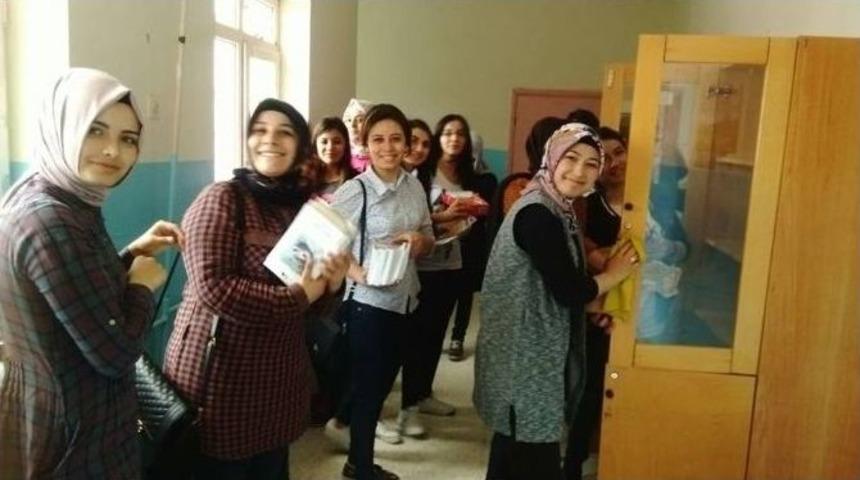 Bozok Üniversitesi Öğrencilerinden Kabalı İlkokuluna Ziyaret