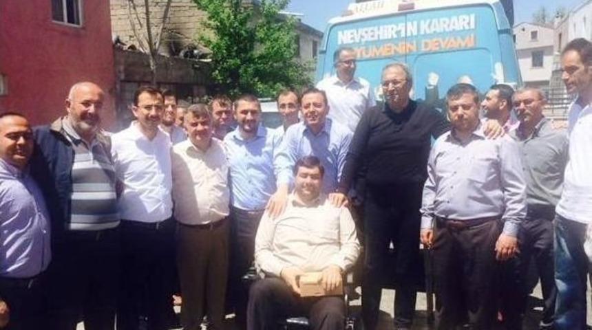 Ak Adaylardan Engelli Vatandaşa Tekerlekli Sandalye