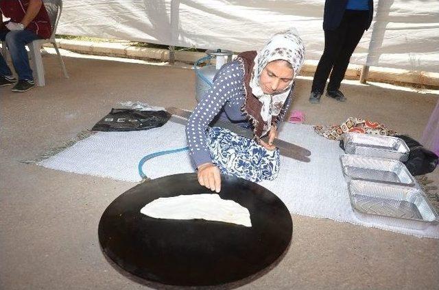 Hadi Kutlu Kız Mesleki Ve Teknik Anadolu Lisesi’nde Yıl Sonu Sergisi Ve Kermes Düzenledi