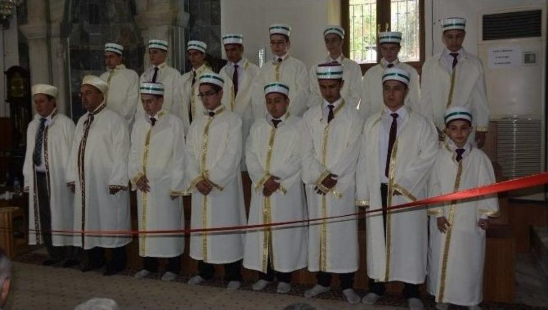 Yunusemre&rsquo;de 14 Hafız İ&ccedil;in Hafızlık Merasimi Ger&ccedil;ekleştirildi