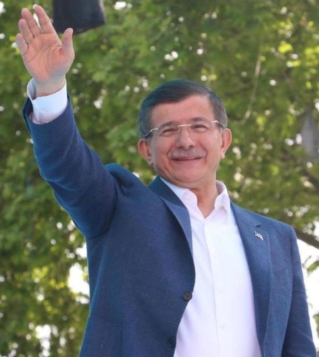 Davutoğlu'ndan Kılıçdaroğlu'na Suçlama: Bu Açık Bir Intihal