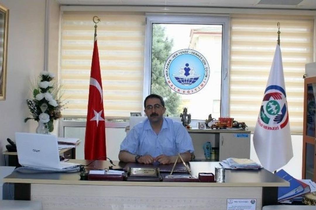 Arifiye Hem Yıl Sonu Sergisini A&ccedil;ıyor