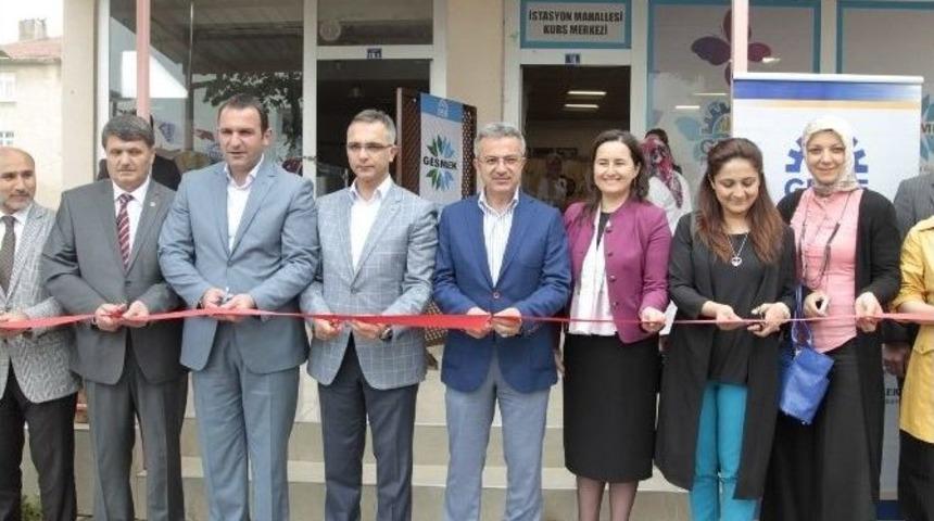 İstasyon’da Gesmek Sergisi