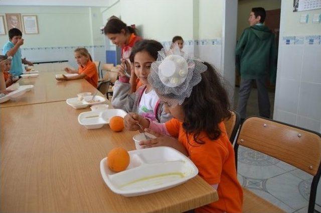 S&uuml;t G&uuml;n&uuml;nde S&uuml;tla&ccedil; Dağıtıldı 2