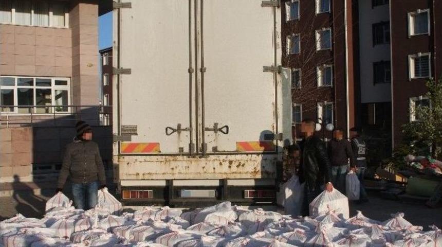 Yozgat Emniyeti 60 Bin Paket Ka&ccedil;ak Sigara Yakaladı
