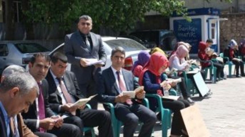 &Ccedil;ermik Anadolu Lisesi Kitap Okuma Kampanyası Başlattı