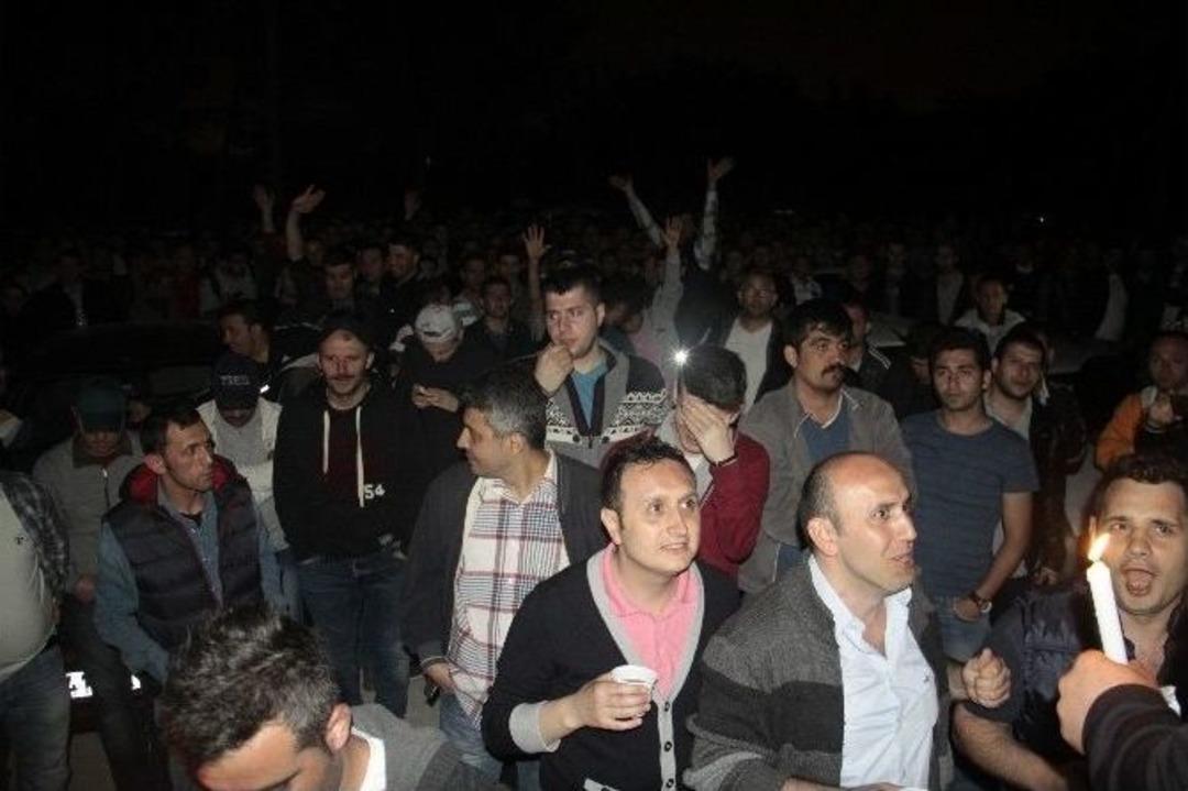 Ford İş&ccedil;isi Eylemini S&uuml;rd&uuml;r&uuml;yor