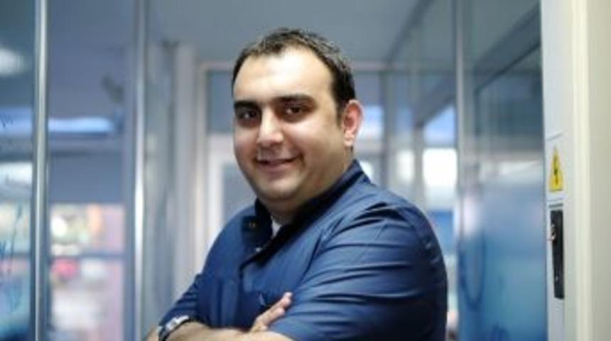 Diş Estetiğinin Vazge&ccedil;ilmezi G&uuml;l&uuml;ş Tasarımı