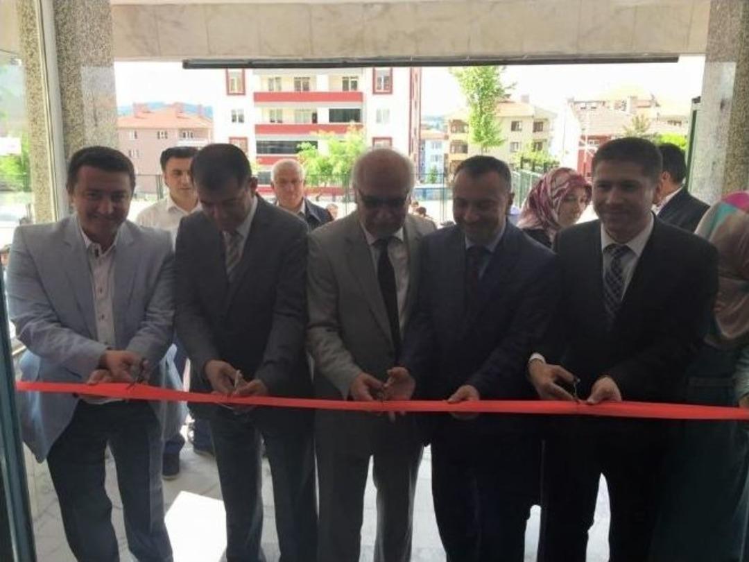 Fatih Sultan Mehmet İmam Hatip Ortaokulu&rsquo;nda T&uuml;bitak 4006 Bilim Fuarı A&ccedil;ıldı