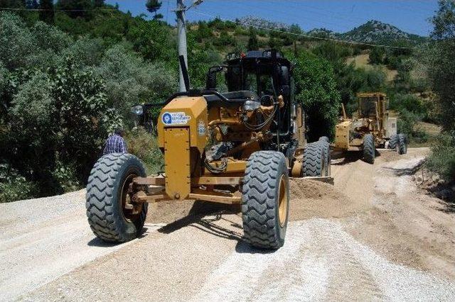 Serik’te Asfalt Çalışmaları Devam Ediyor