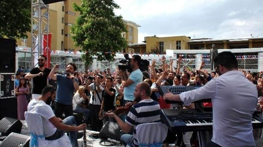 Ne&uuml;&rsquo;de Geleneksel Gen&ccedil;lik Ve K&uuml;lt&uuml;r Ş&ouml;leni Etkinlikleri S&uuml;r&uuml;yor
