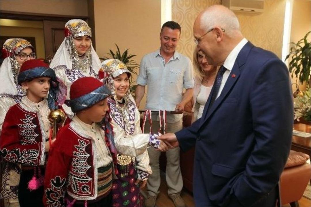 Tubil&rsquo;in Yıldızları Kupayı Yaşar&rsquo;a Emanet Etti