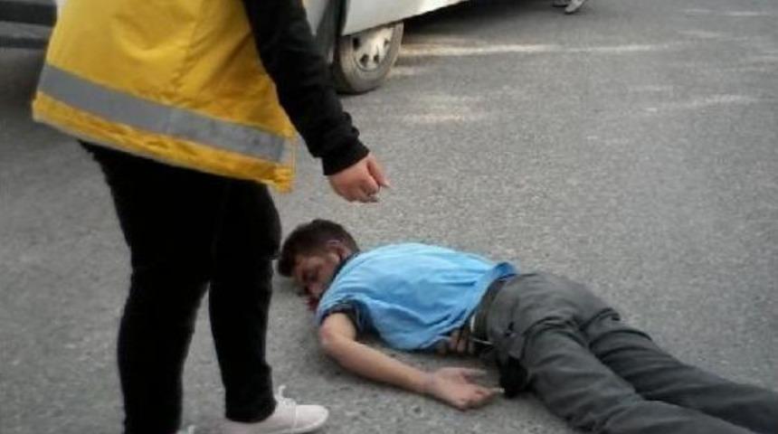 Bisikletiyle Kaza Yapan Liseli Ekrem, Yaşam Savaşı Veriyor