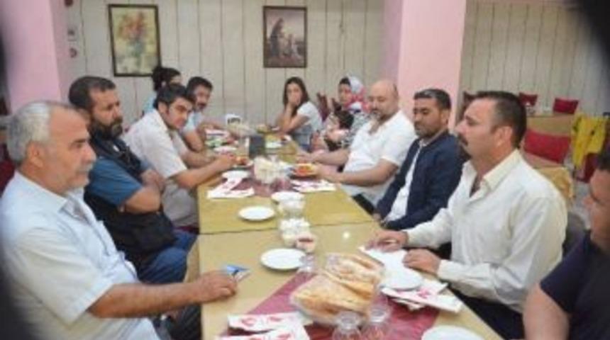 Viranşehir Eğitim-sen&rsquo;den Basına Kahvaltı