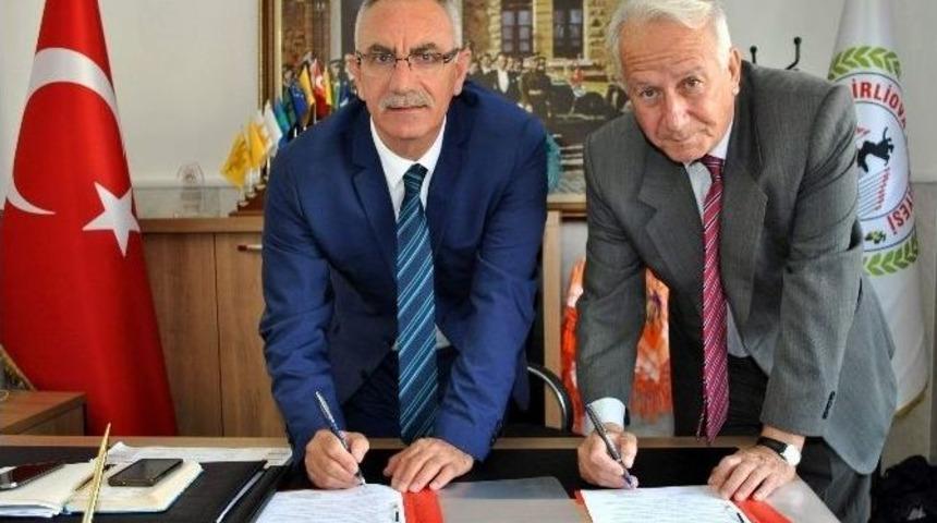 Başkan Kale, Tariş&rsquo;le Protokol İmzaladı