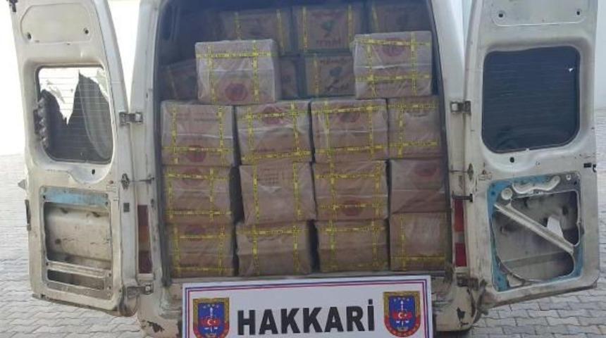 Hakkari'de Ka&ccedil;ak &Ccedil;ay Ve Sigara Ele Ge&ccedil;irildi
