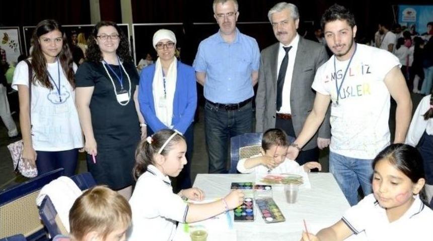 Esog&uuml;&rsquo;de &ldquo;2. Geleneksel Engelsiz D&uuml;şler Resim Şenliği&rdquo;