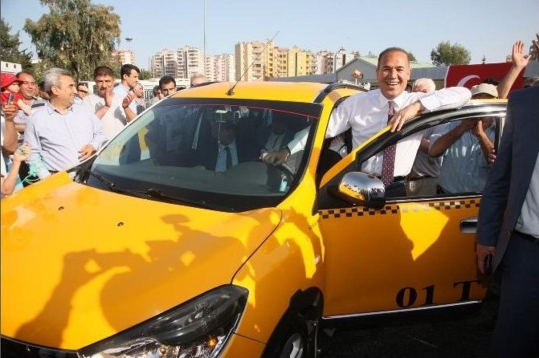 B&uuml;y&uuml;kşehir&rsquo;den Taksiciler İ&ccedil;in Transit Taksi Durağı Hizmeti