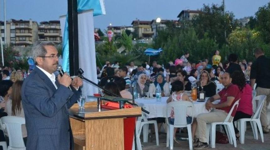 Sağlık-sen&rsquo;den &ldquo;ebeler, Hemşireler Ve Anneler G&uuml;n&uuml;&rdquo; Etkinliği