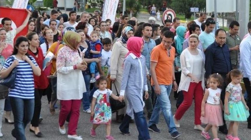 Ak Parti Adayı Uslu, Başkanlık Sistemi İle İlgili Soruları Yanıtladı