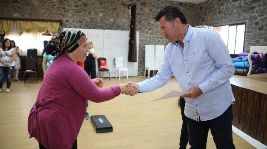 &ldquo;step-aerobik Kursu 2015&rdquo; Katılımcılarına Belge