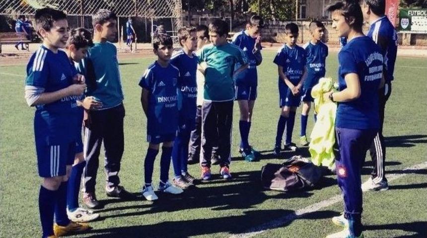 B&uuml;y&uuml;kşehir Futbol Akademisi&rsquo;nde Kayıtlar Başladı